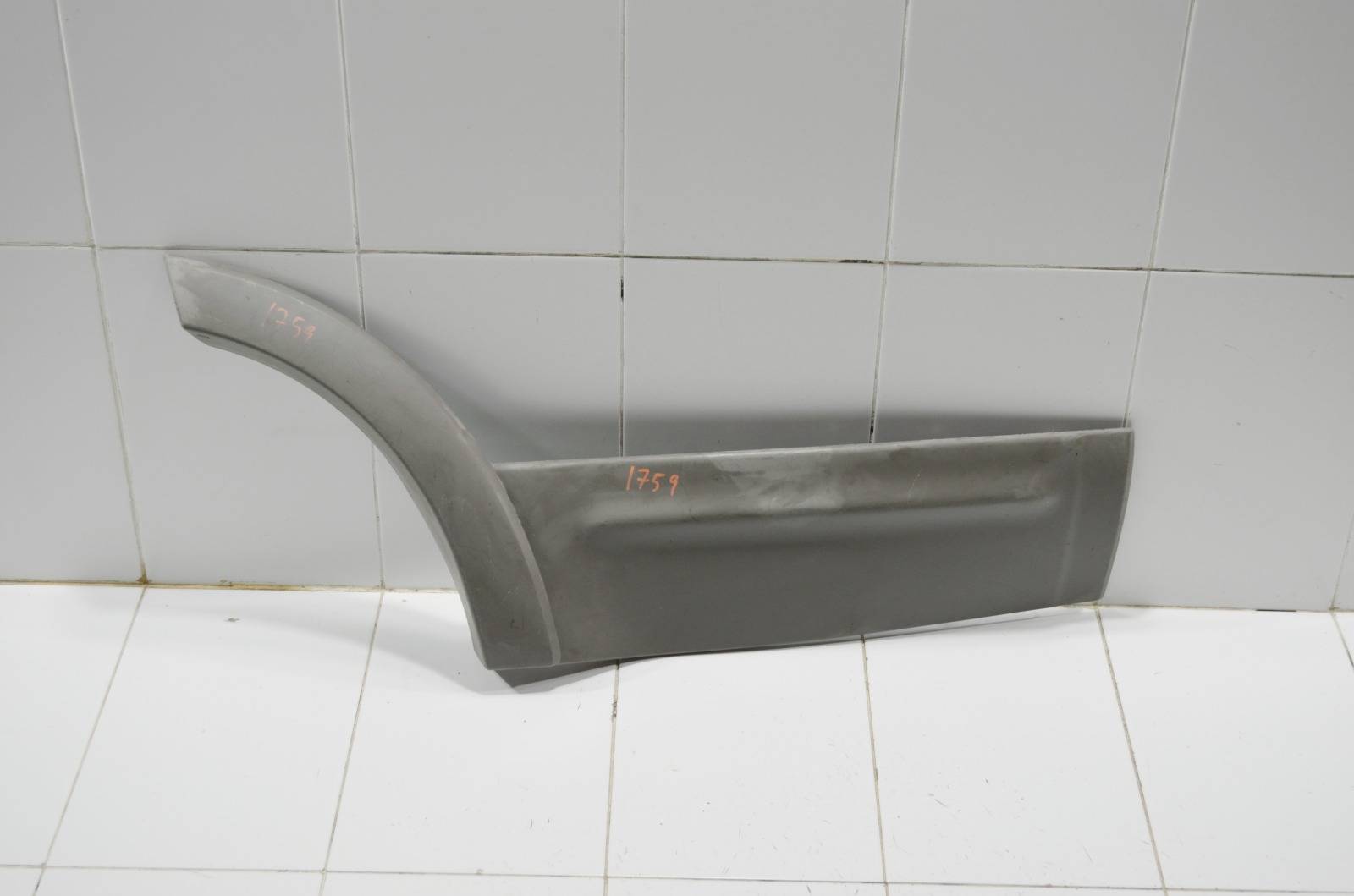 Накладка двери 2L8Z7825556HAB
