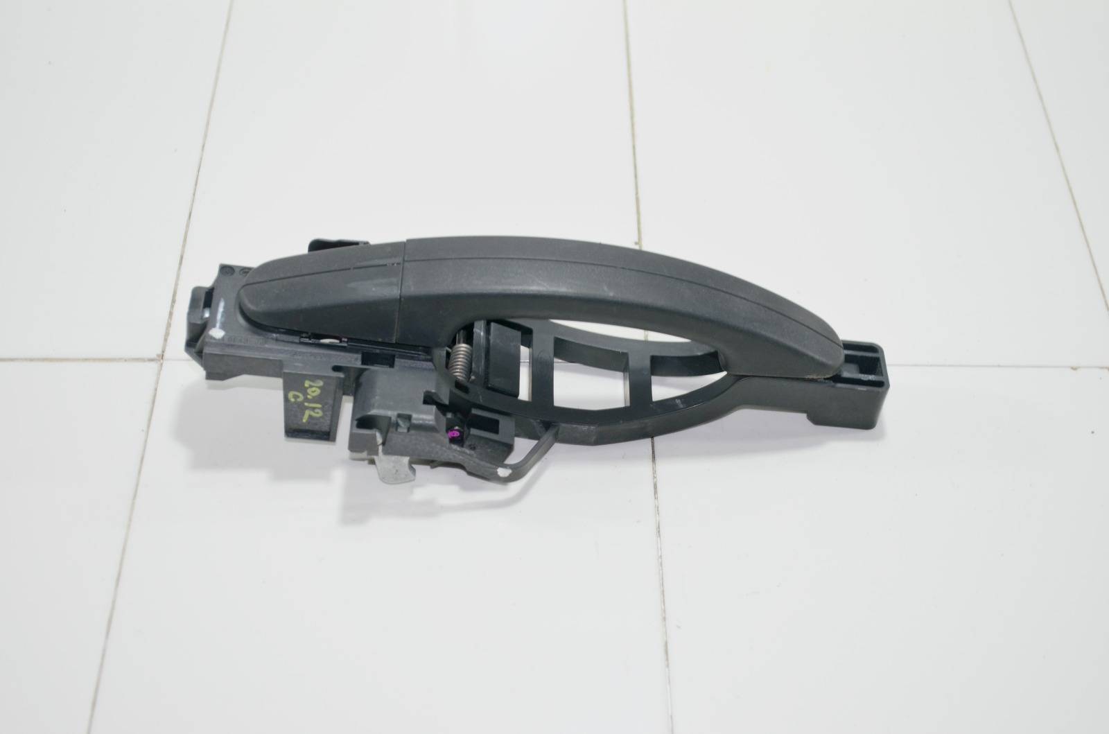 Ручка двери F1EBA224A36CB