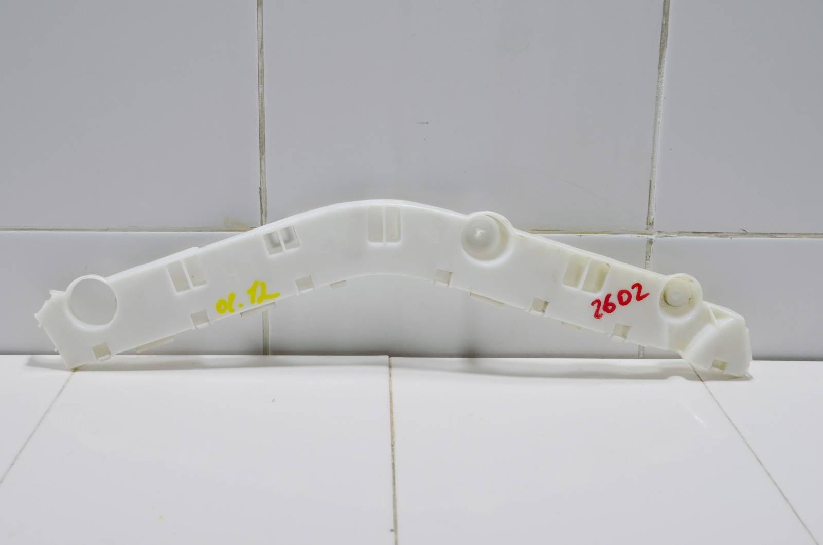 Кронштейн бампера TD11502J1C