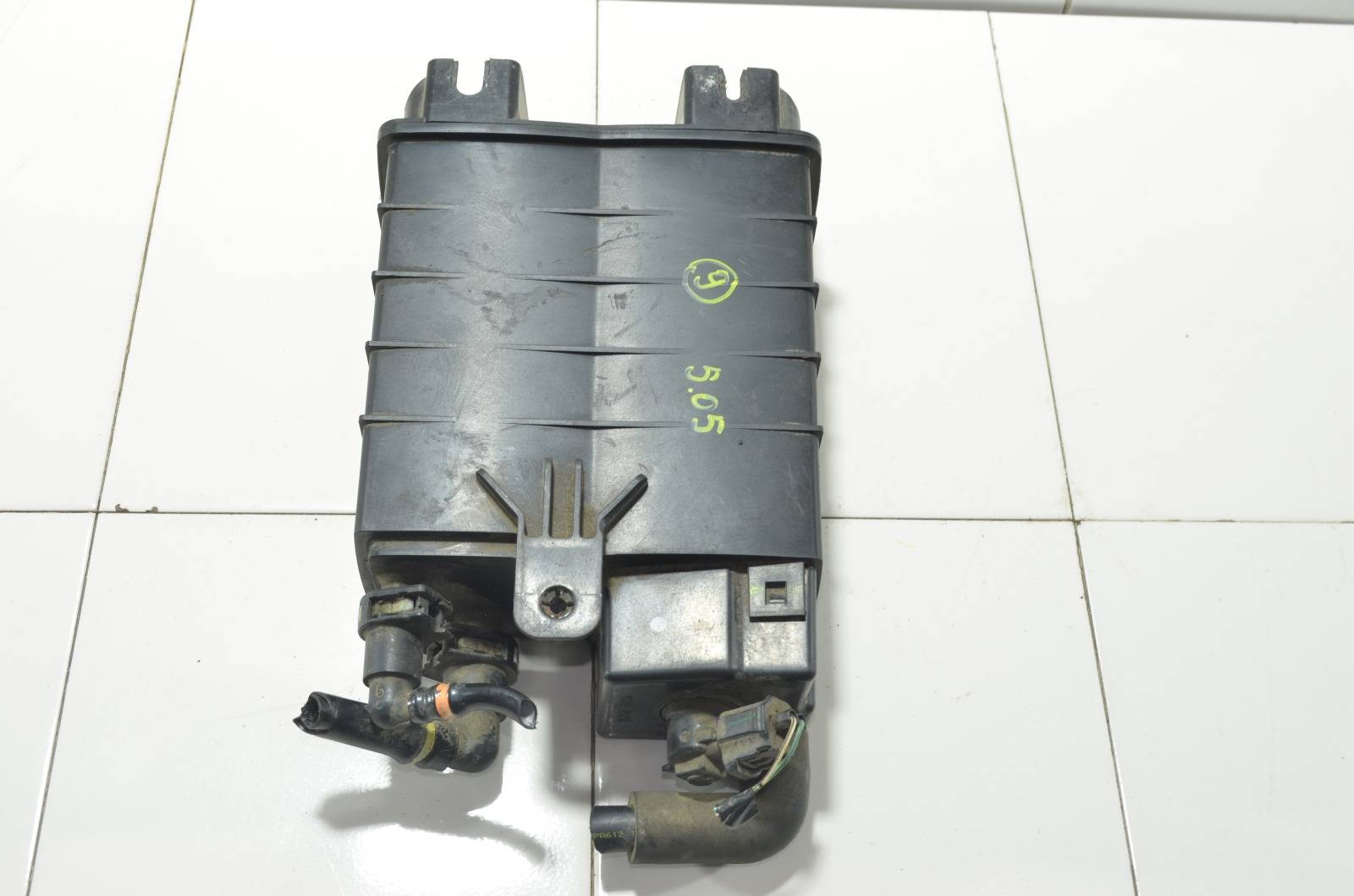 Абсорбер (угольный фильтр) FG939E857B