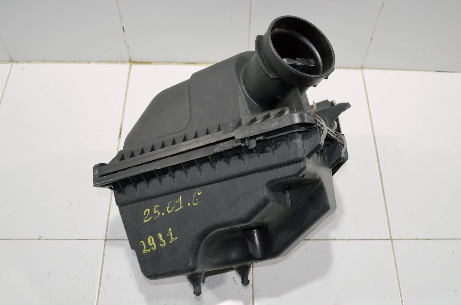 корпус воздушного фильтра AA5Z9A600B