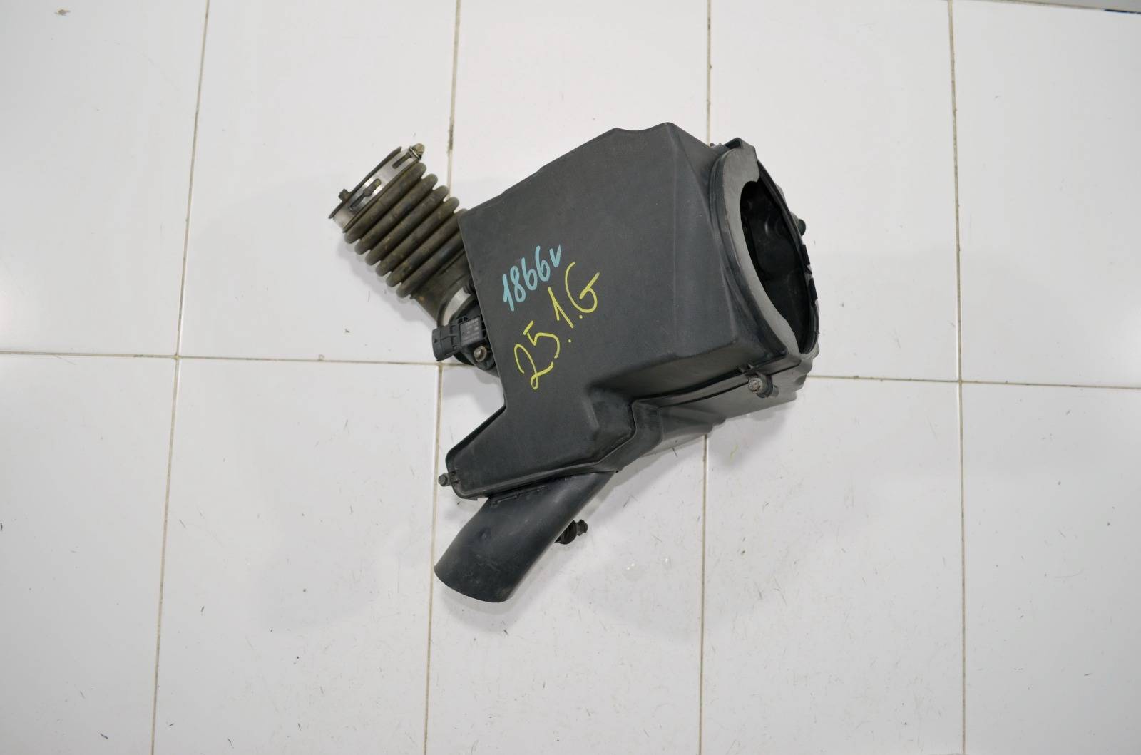 корпус воздушного фильтра CV6Z9600G