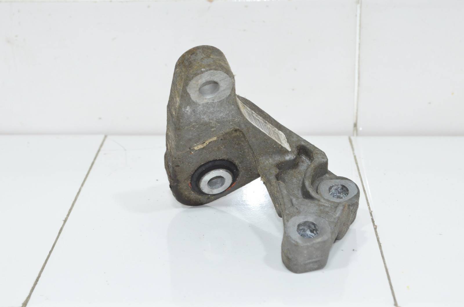 Опора АКПП F2G36P093BB