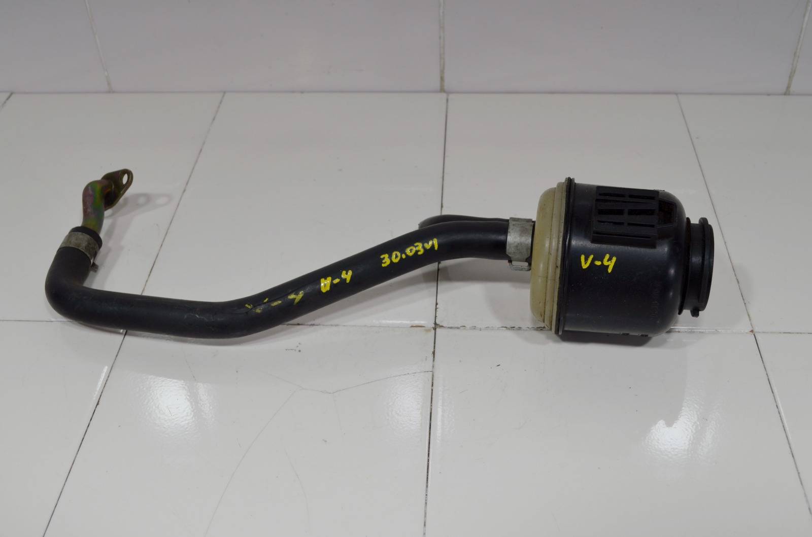 Бачок гидроусилителя ELGRAND 1997-2002 E50