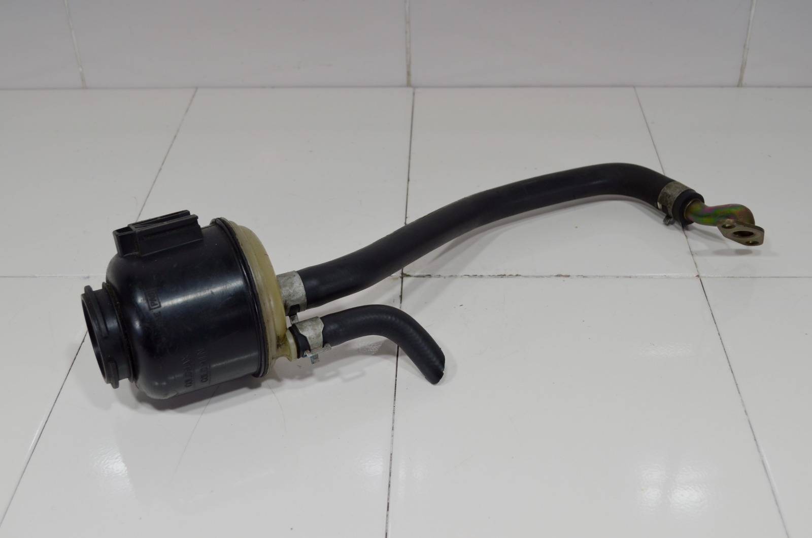 Бачок гидроусилителя ELGRAND 1997-2002 E50