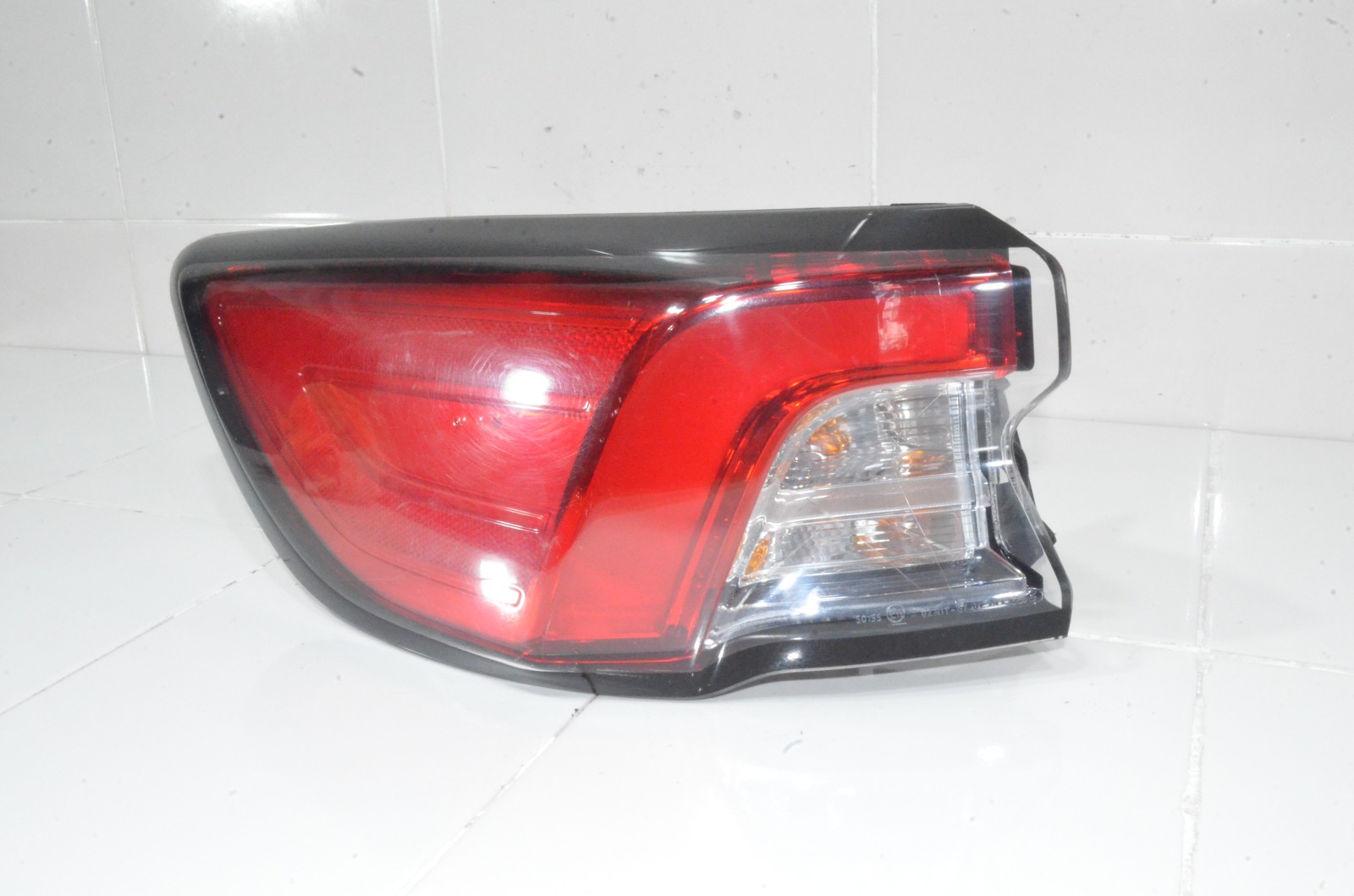Фонарь LV4B13405BE
