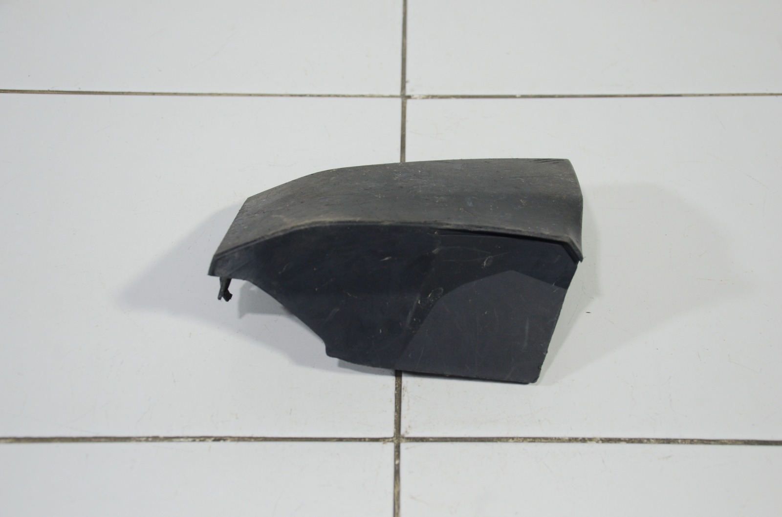 Накладка крыла LR035400