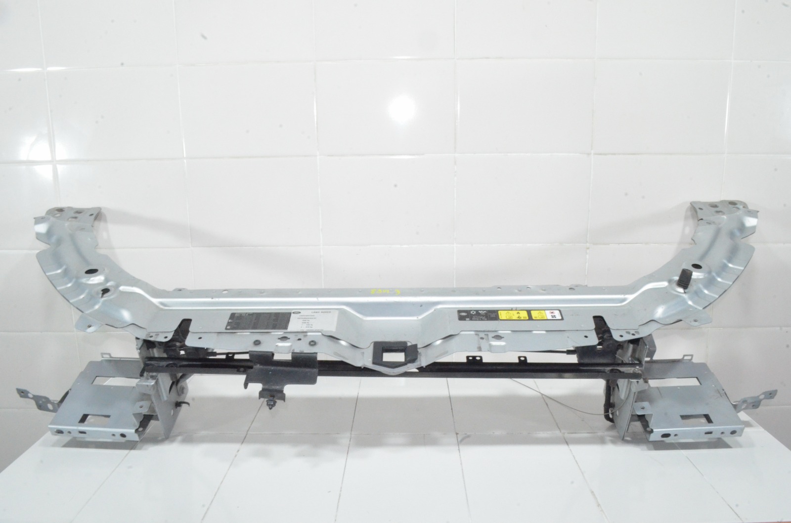 Панель передняя (телевизор) LR075398