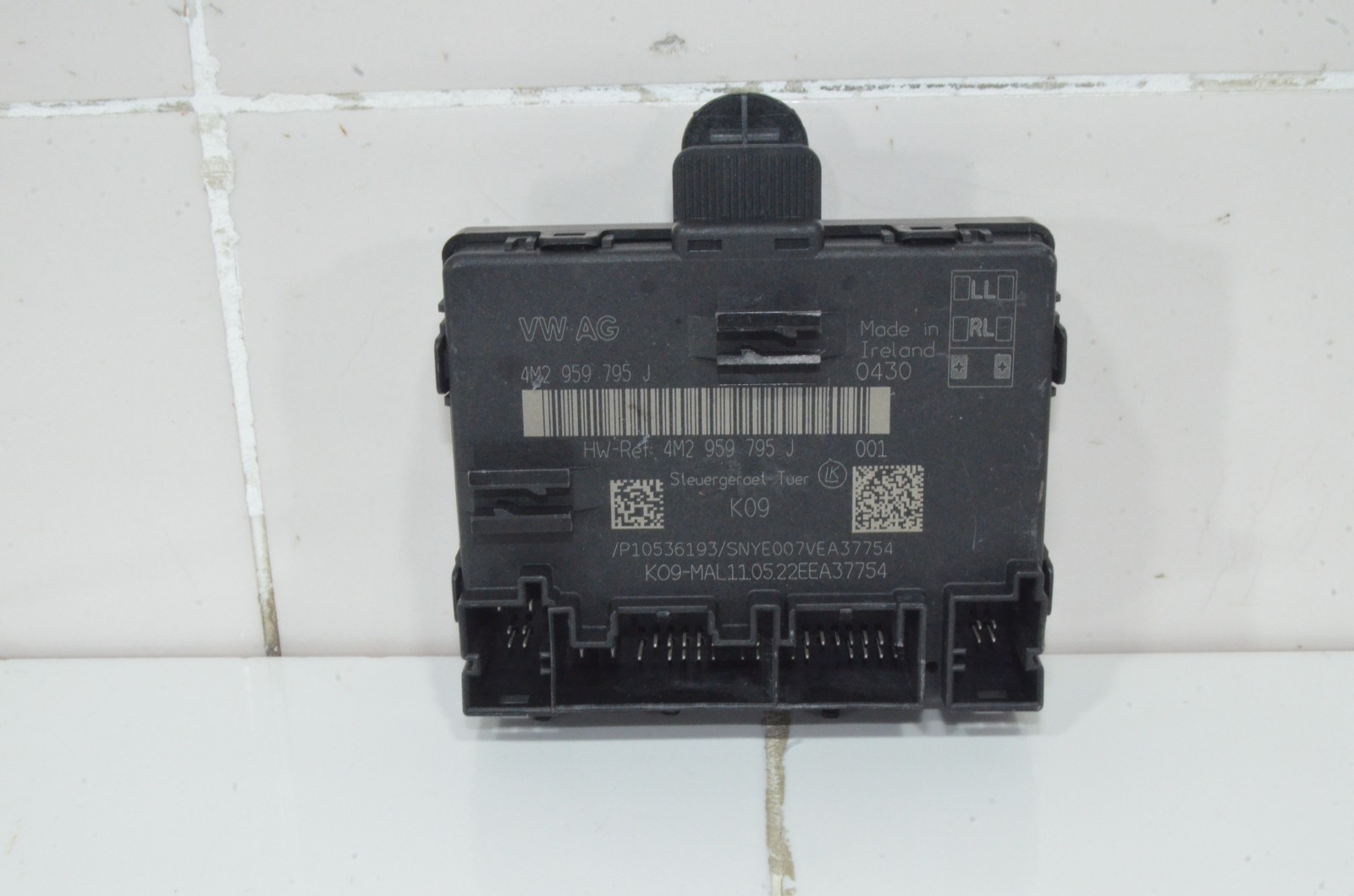 Блок комфорта двери 4M2959795J