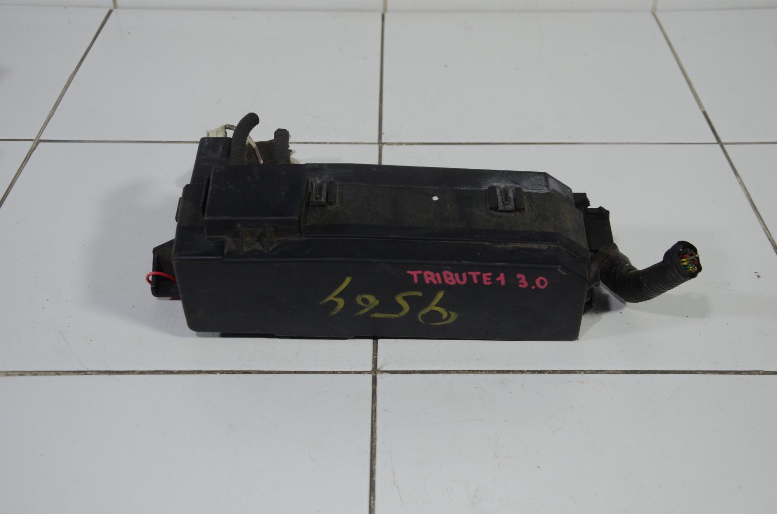 блок предохранителей YL8Z14A068AB