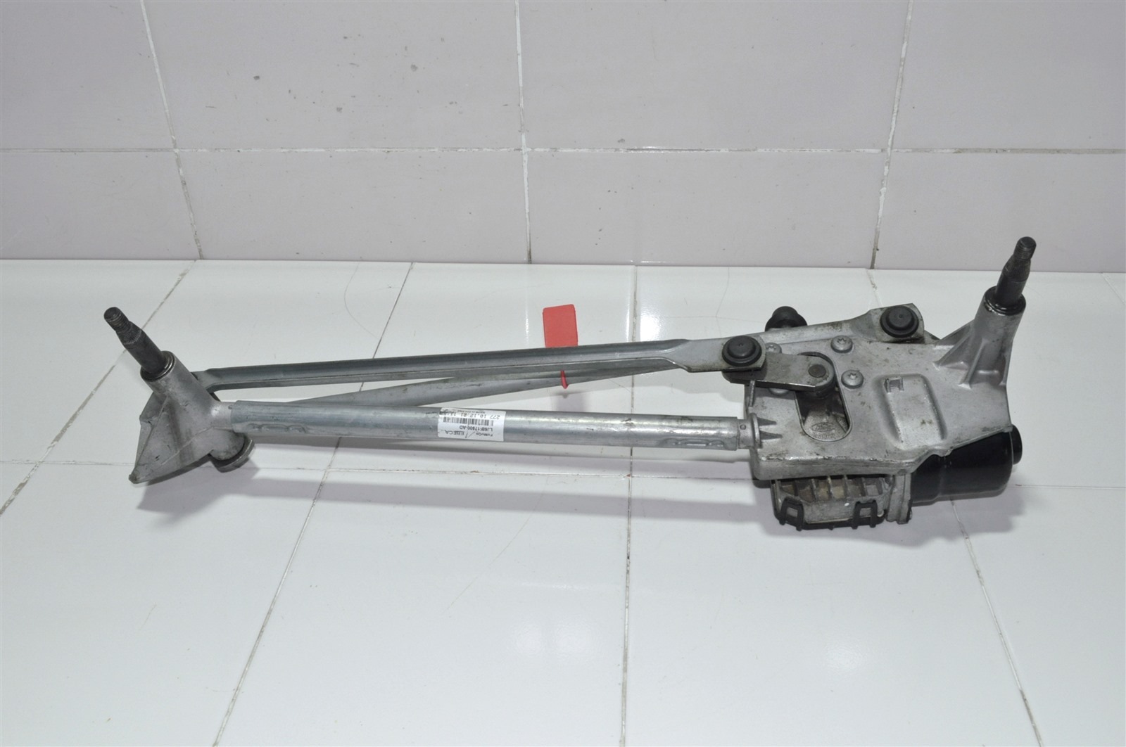 Трапеция стеклоочистителя LJ6B17500AD