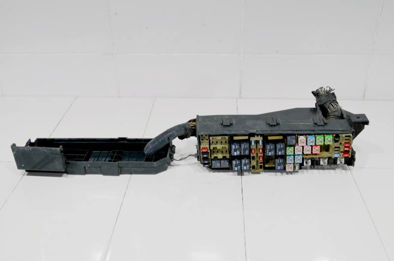 блок предохранителей 8L8Z14290ZB