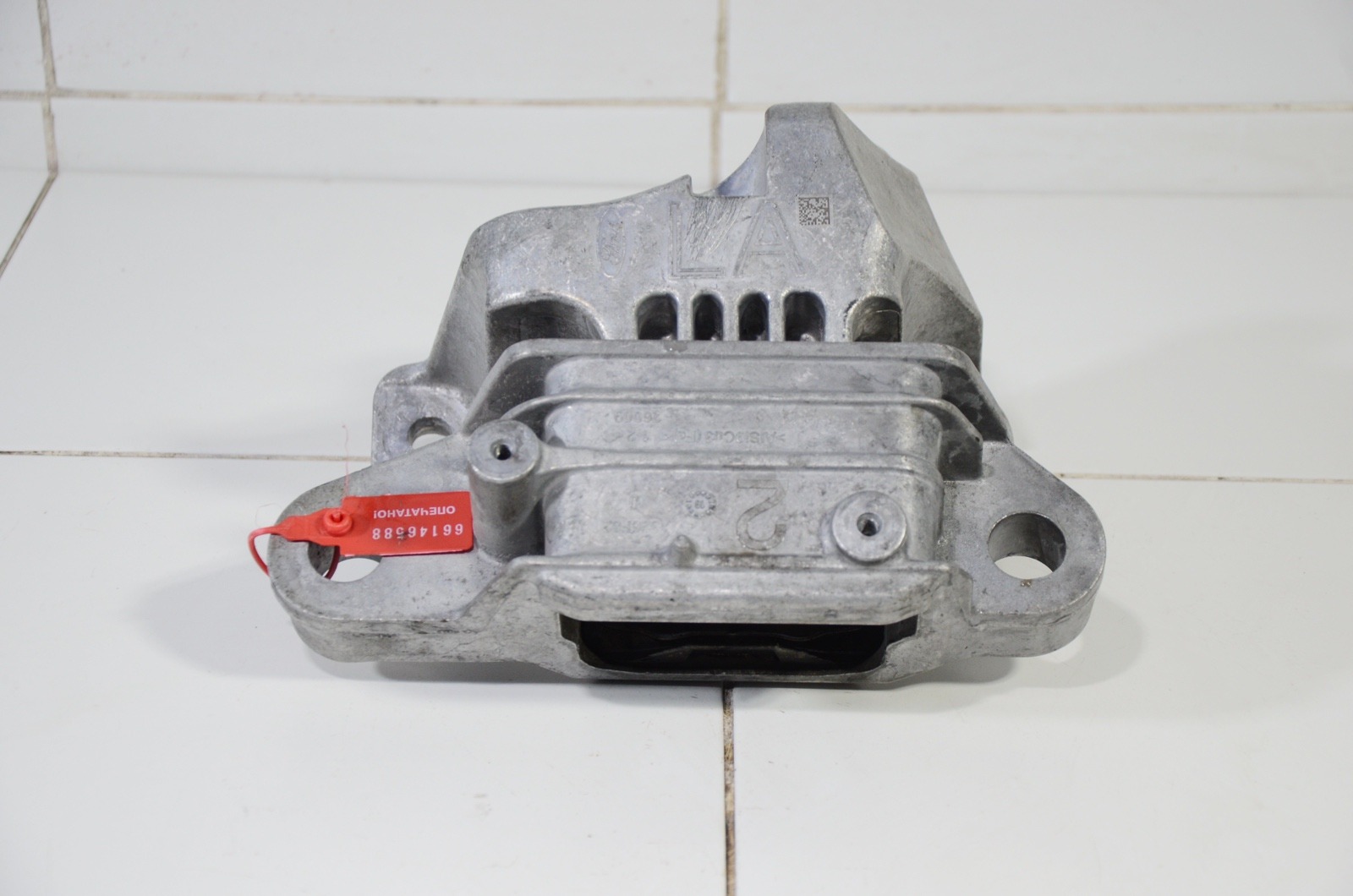 подушка кпп LX617M121AB