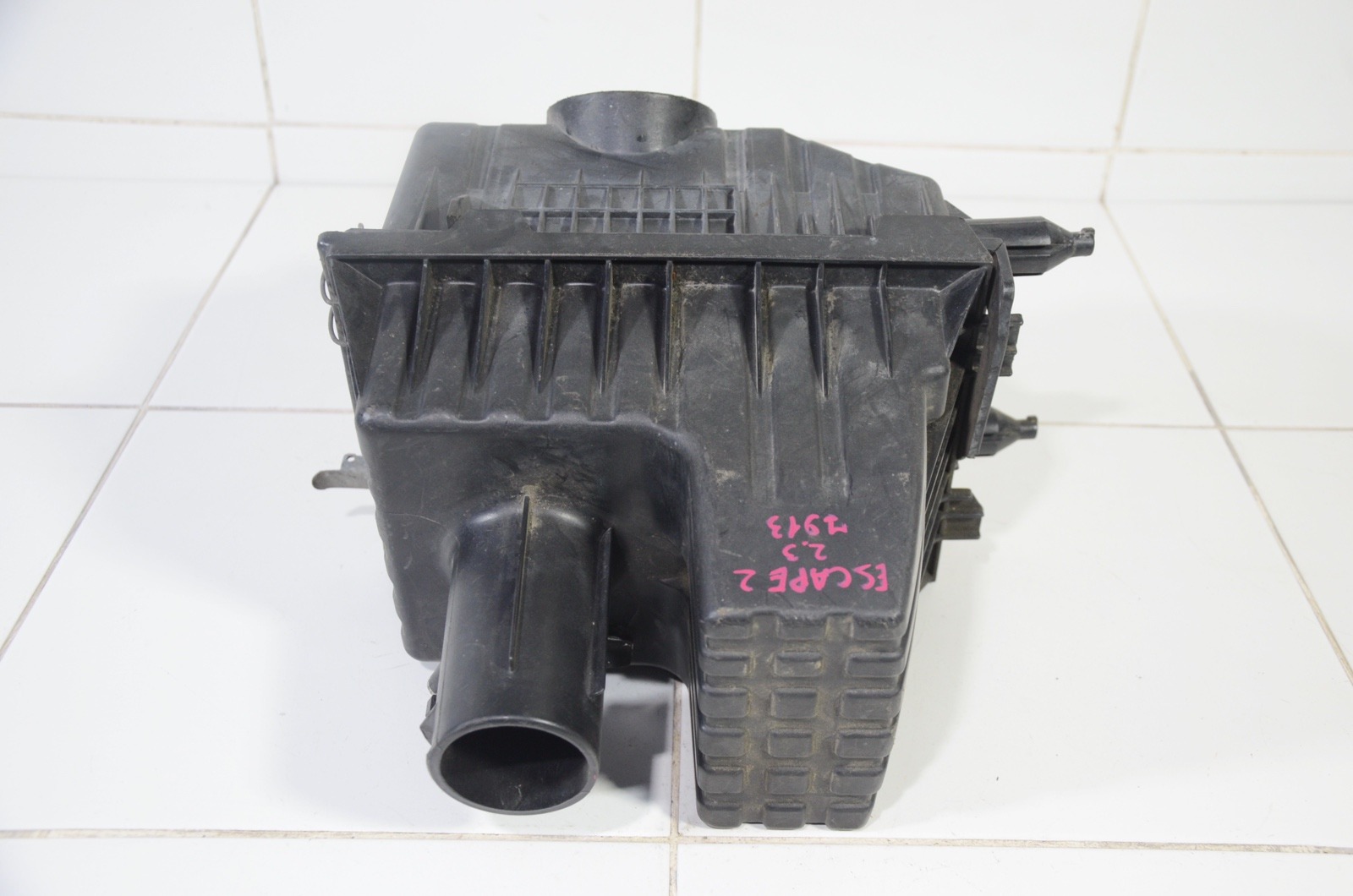 корпус воздушного фильтра 5L8Z9661AA
