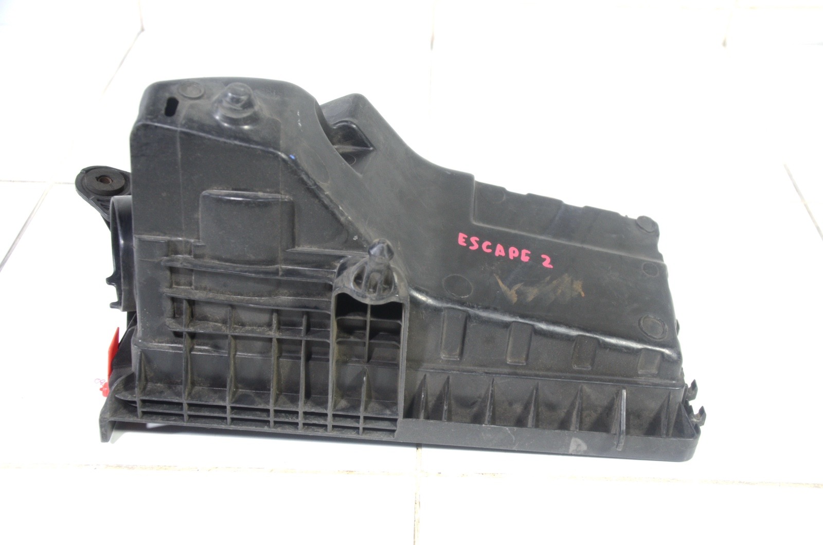 корпус воздушного фильтра 9M649A600AC