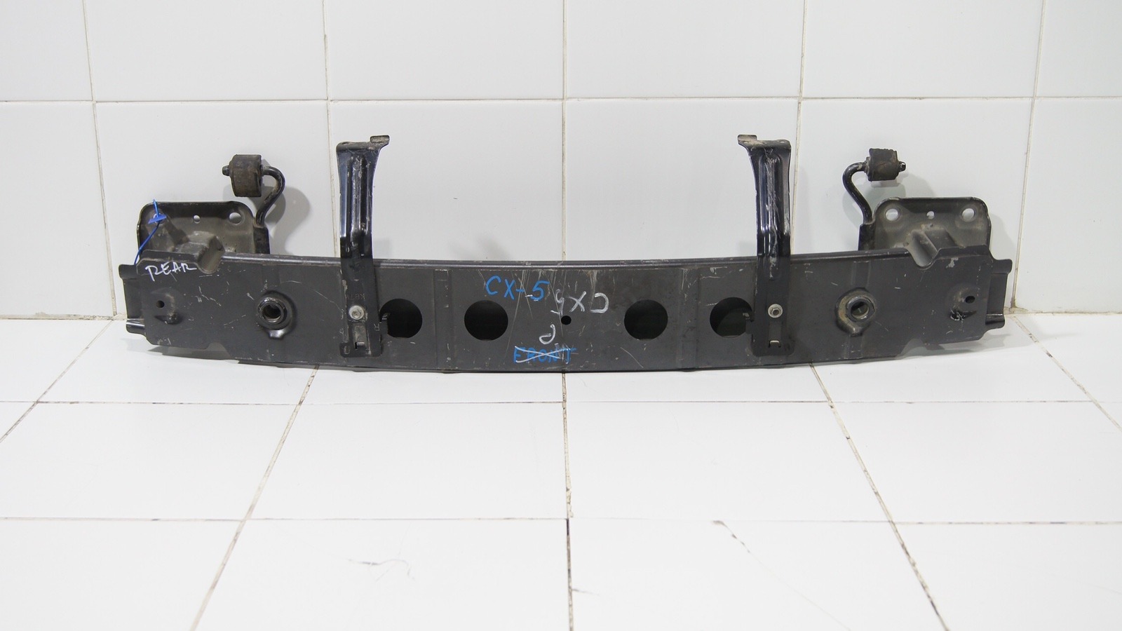 усилитель бампера KD5350260D