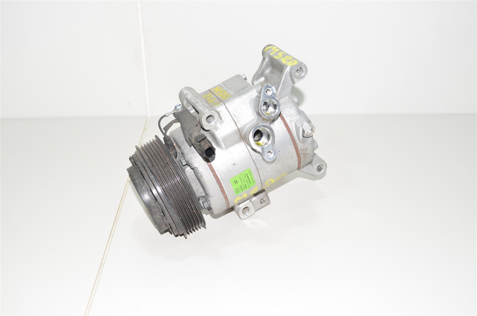 Компрессор (A/C) кондиционера KD4561450A