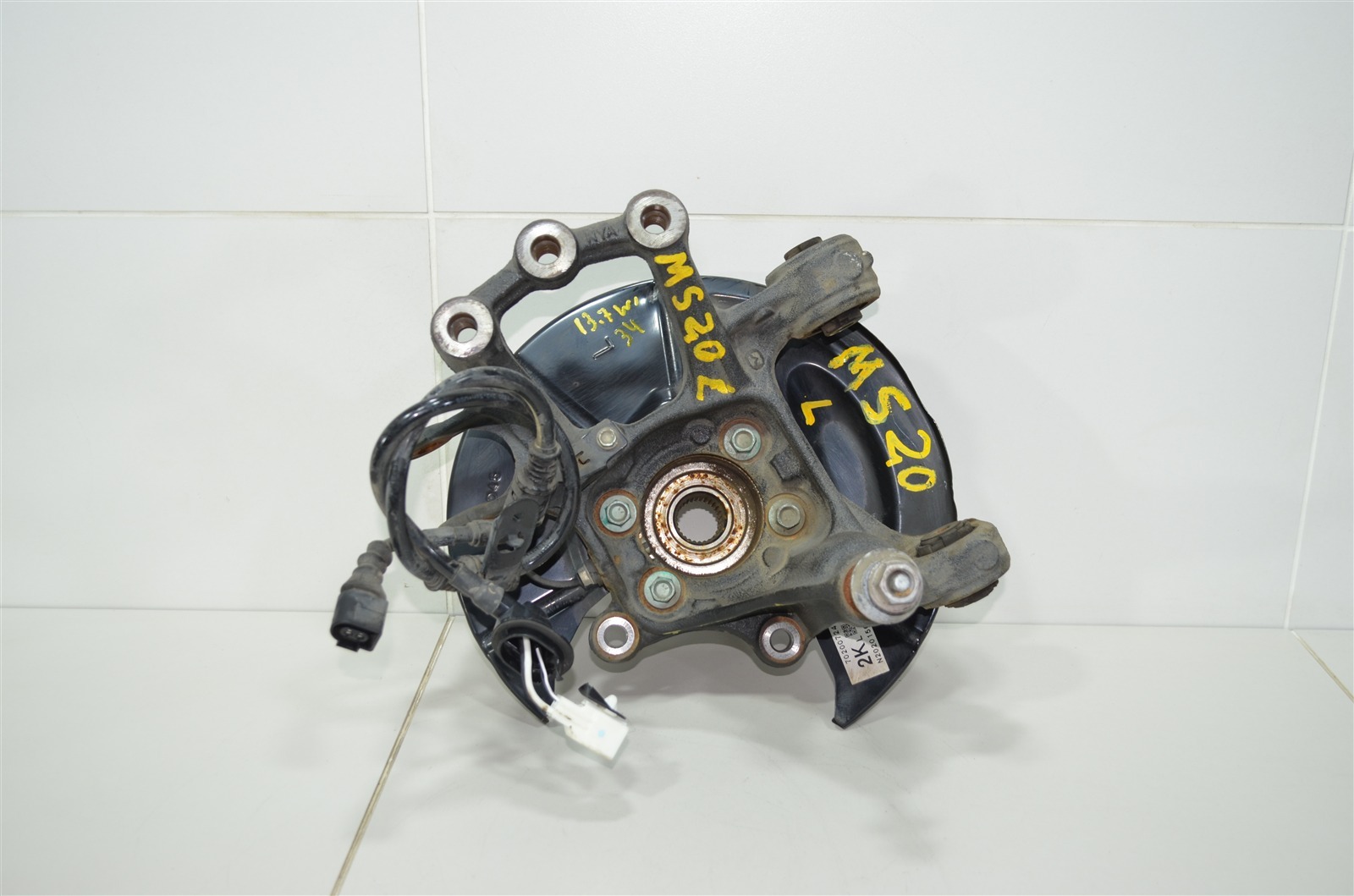 Кулак KB9A2612XA