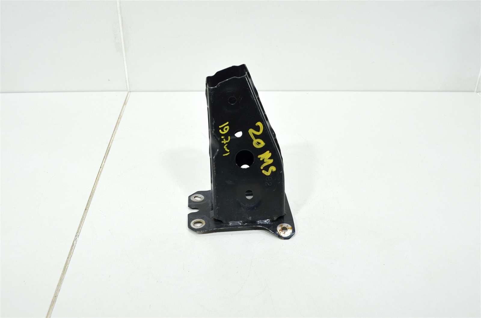 Кронштейн балки KDY03488Y