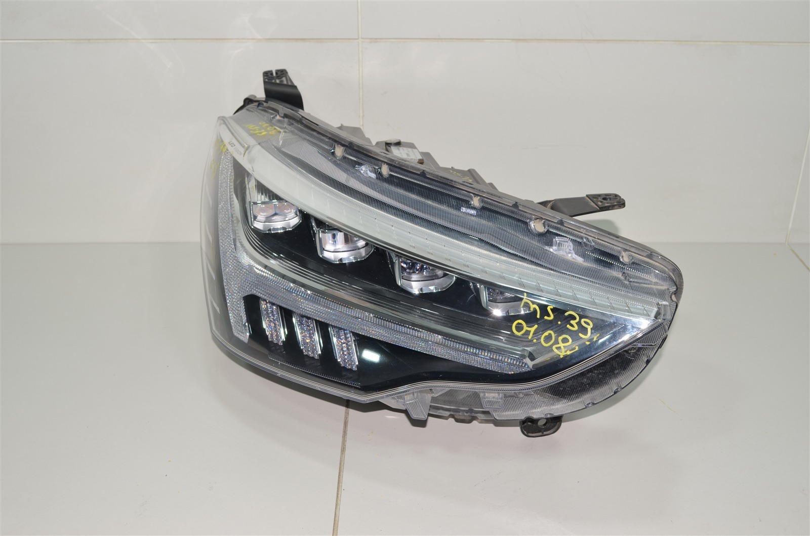 фара 4121105XST10A