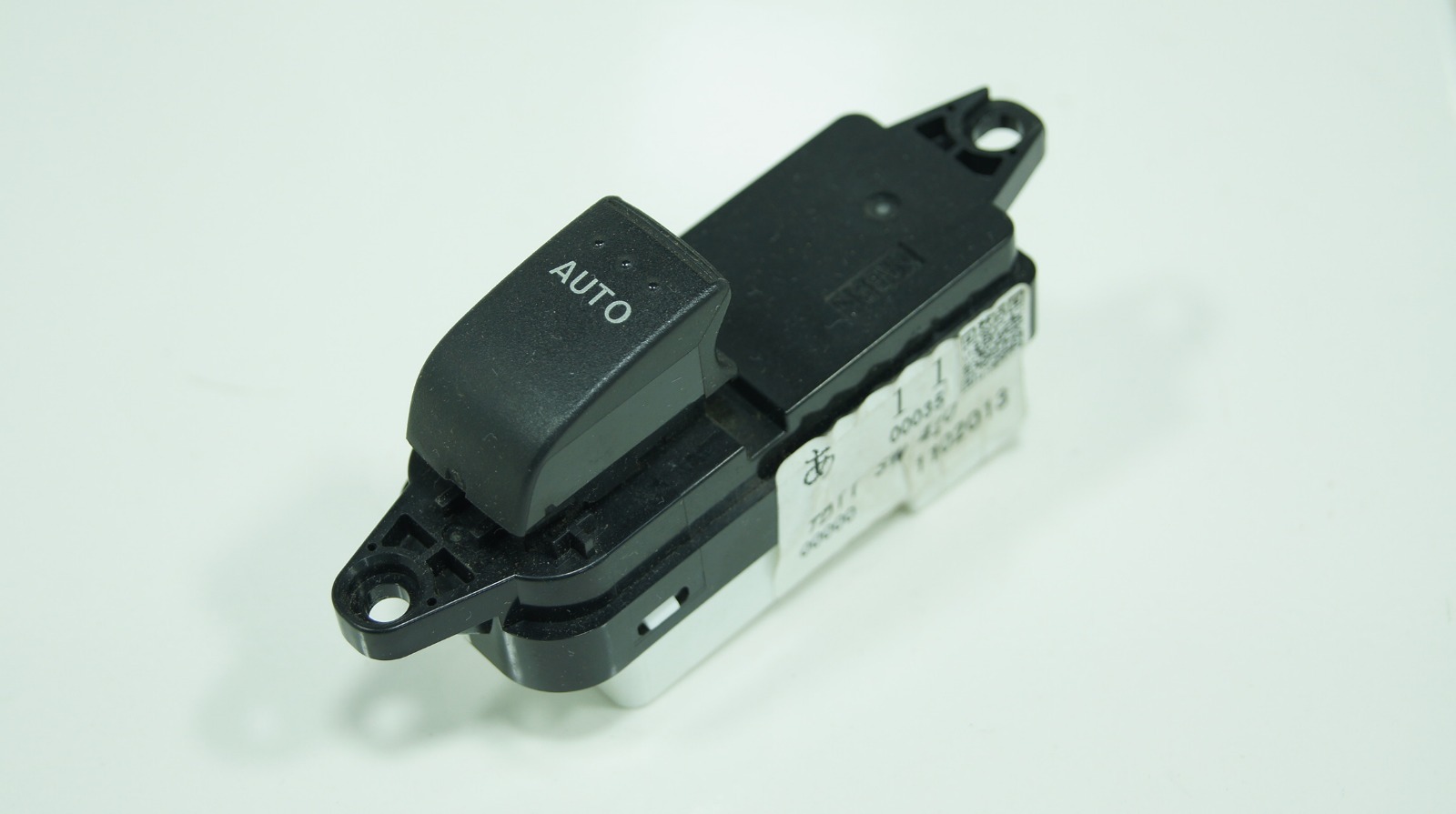 Кнопка стеклоподъемника TD11SW420