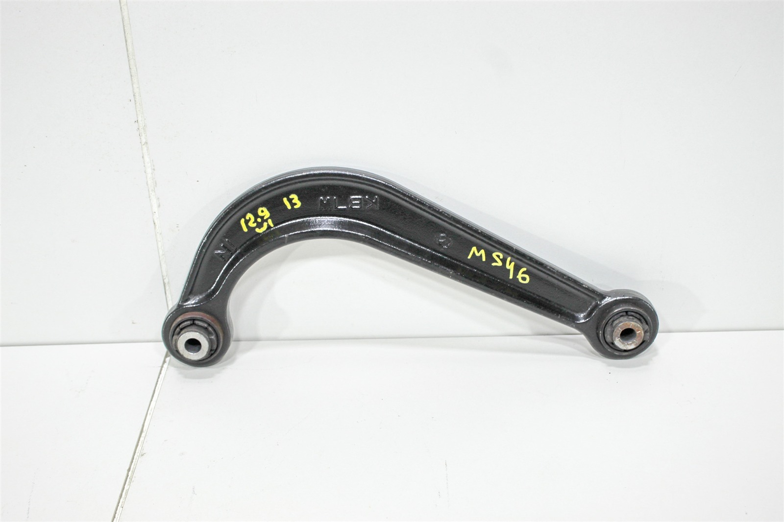 Рычаг верхний KB7W28C10