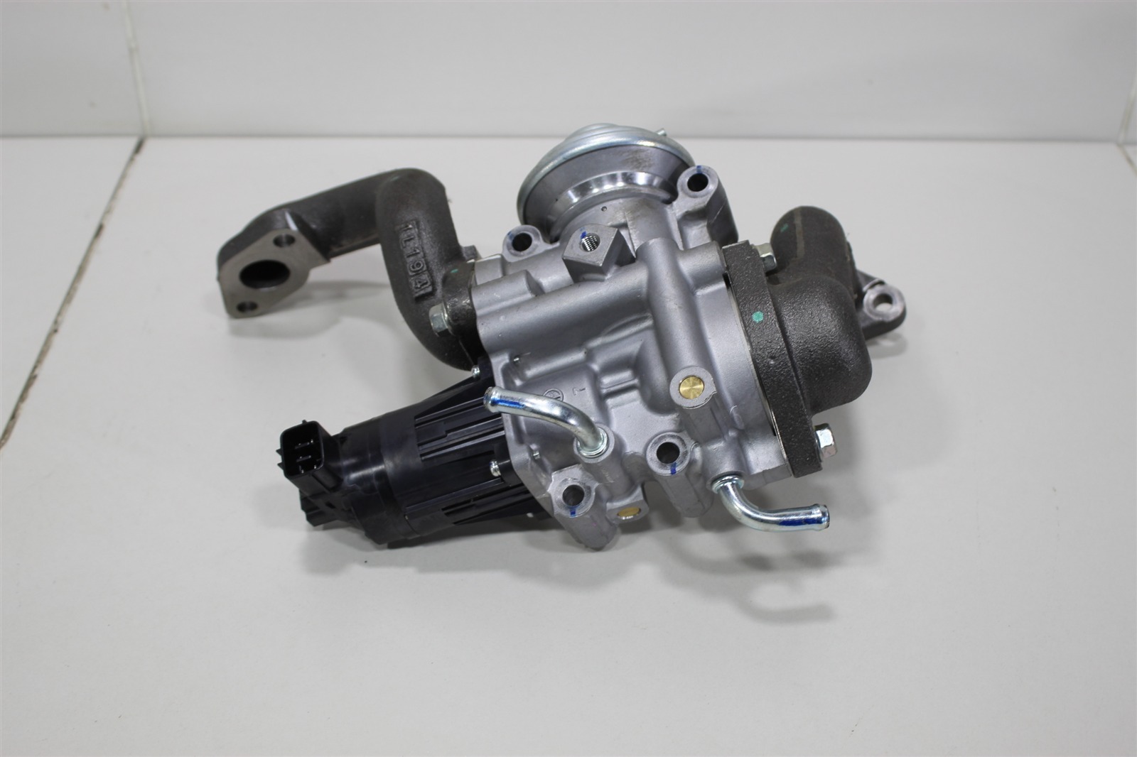 Клапан EGR MITSUBISHI 1582A526