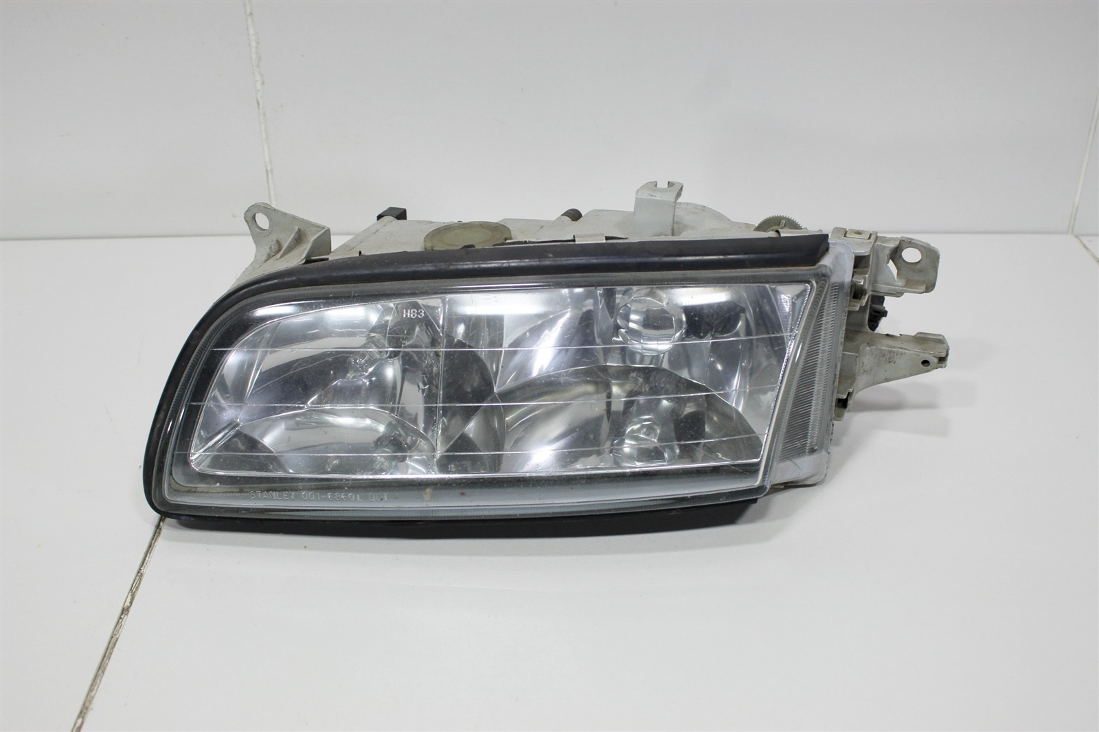 фара T04351040