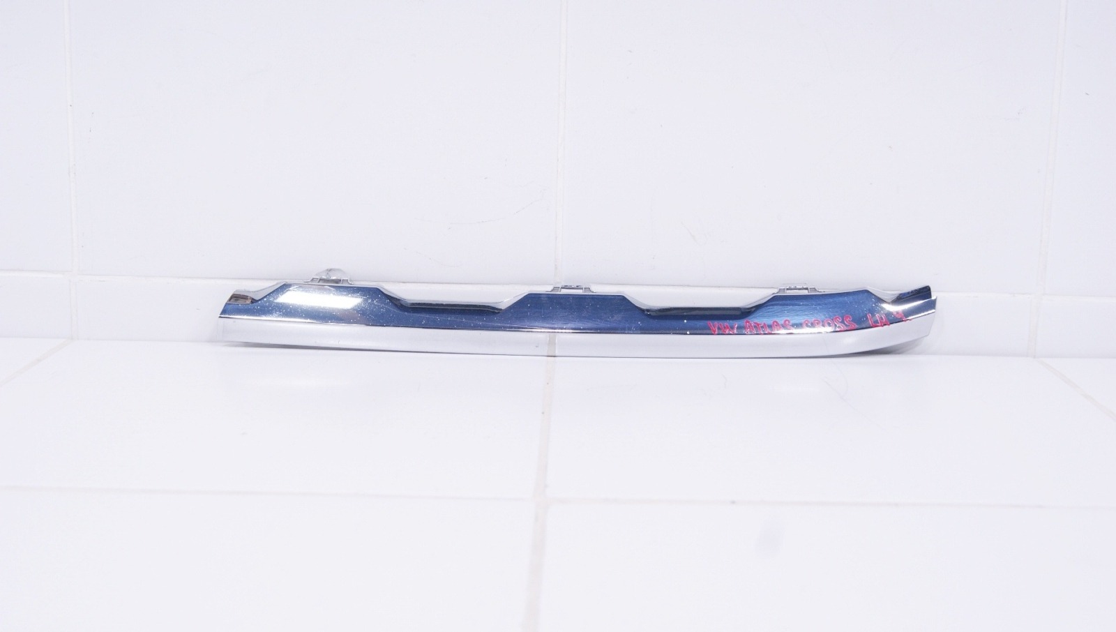 Молдинг бампера 3CM853768
