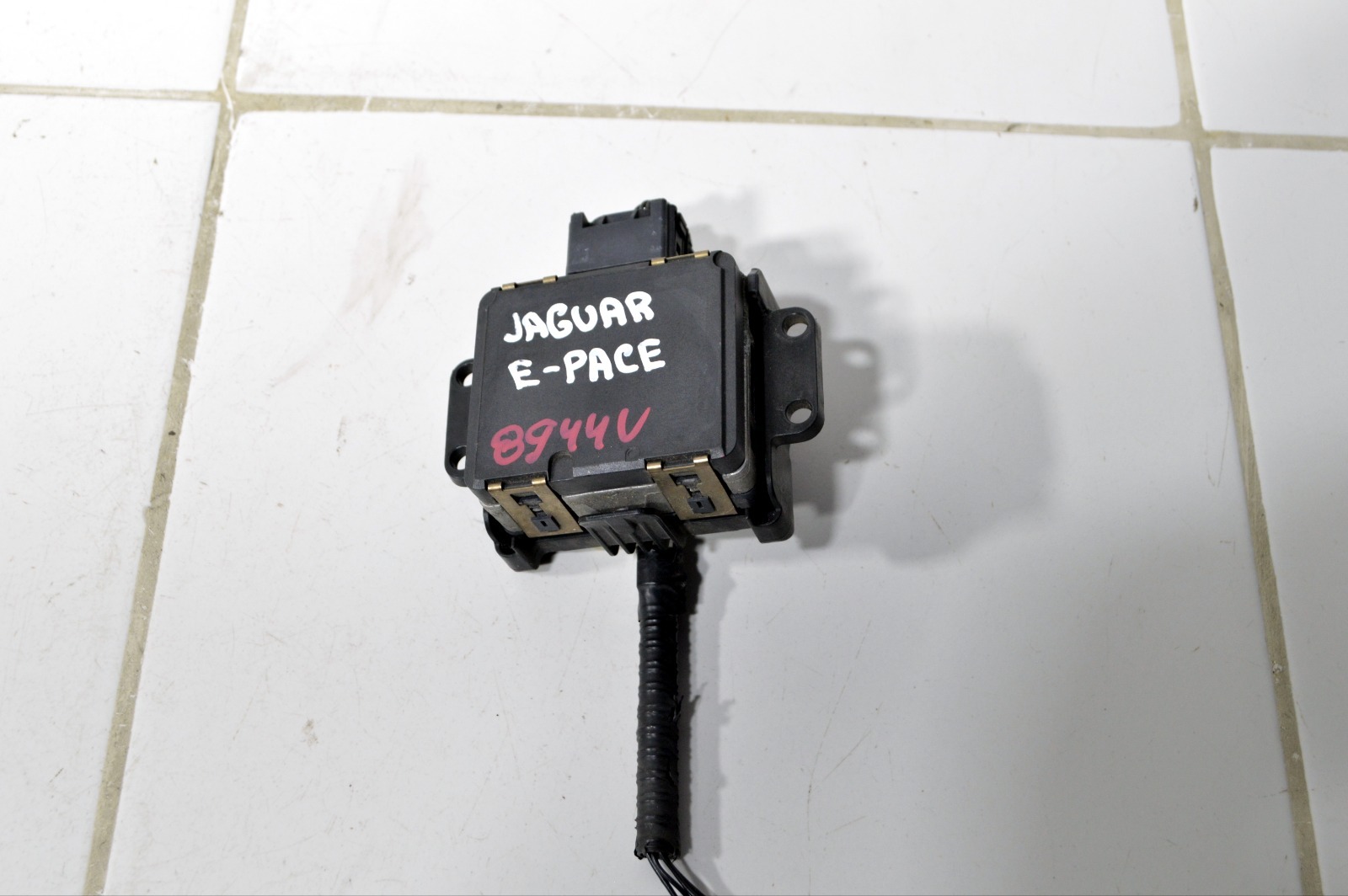 Радар круиз контроля J9C3704
