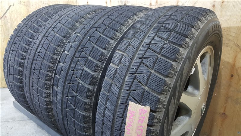 Шины липучки зимние бриджстоун. Bridgestone Revo GZ 195/65 r15. Шины Bridgestone Blizzak Revo GZ 195 55 r15. Шина Blizzak 195/65/15. Revo GZ 195/65 r15 глубина протектора.