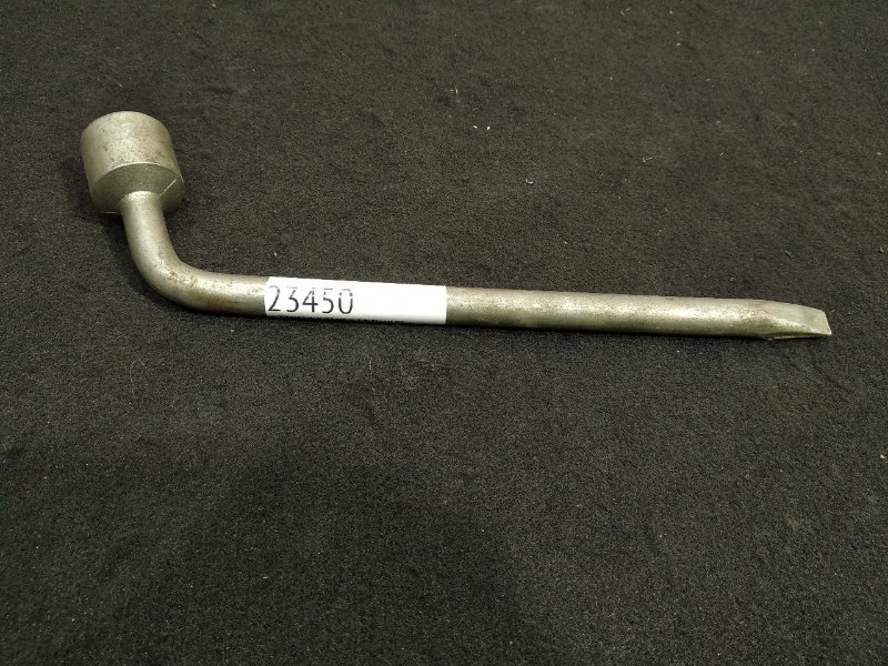 Балонник Toyota D-21 (б/у) Балонник Toyota D-21 (б/у)