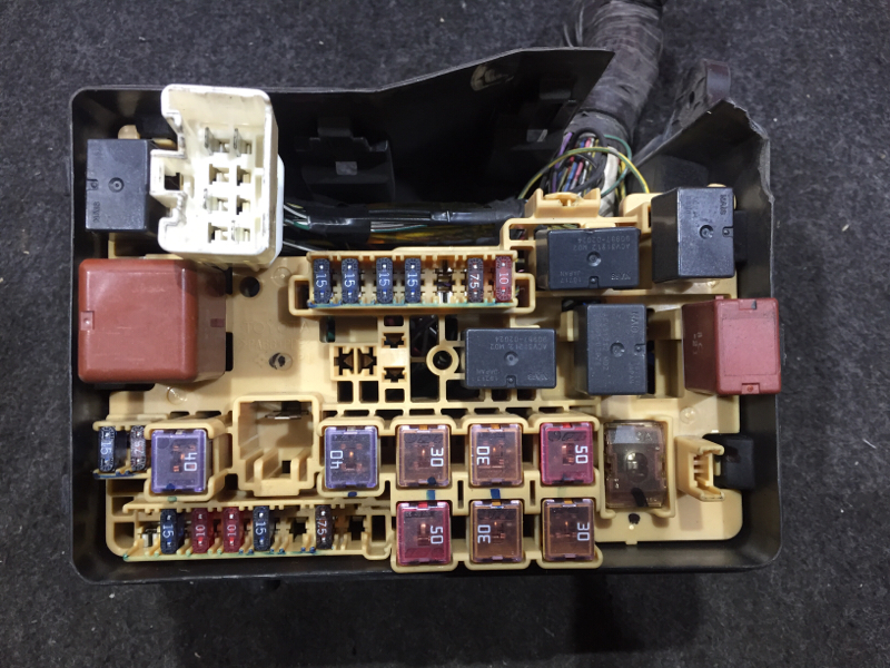 Предохранитель тойота ипсум 10 кузов
