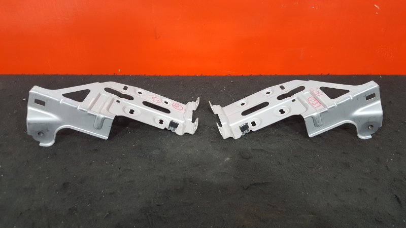 Крепление магнитолы Honda Airwave GJ1 L15A 2007 Продаются парой, цена за пару. (б/у)