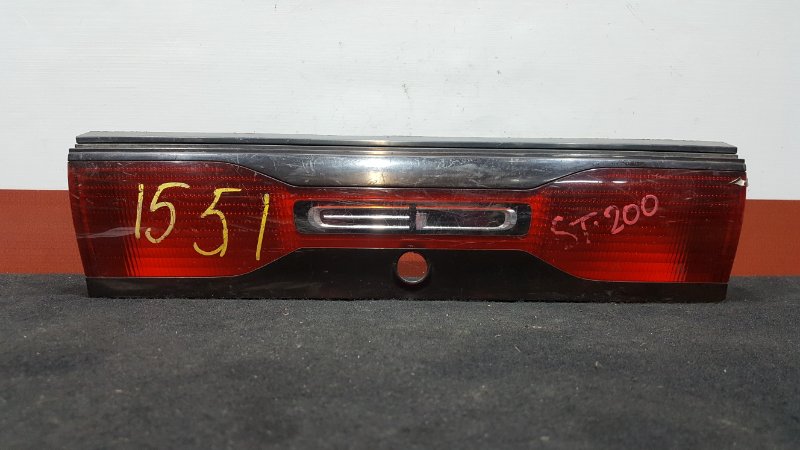 Вставка багажника Toyota Carina Ed ST200 (б/у)
