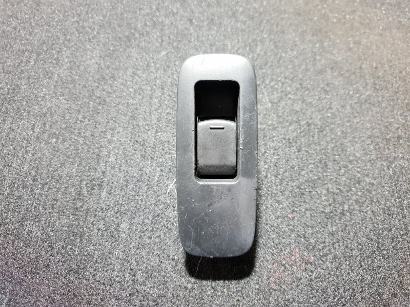 Кнопка стеклоподъемника Nissan Dualis KNJ10 MR20DE 2010 (б/у)