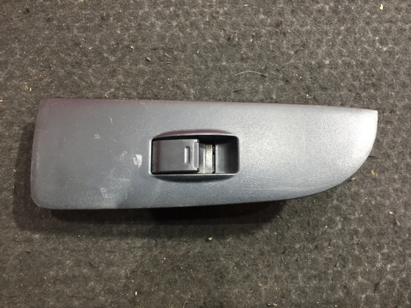 Кнопка стеклоподъемника Toyota Caldina AT211 7A 2001 (б/у)