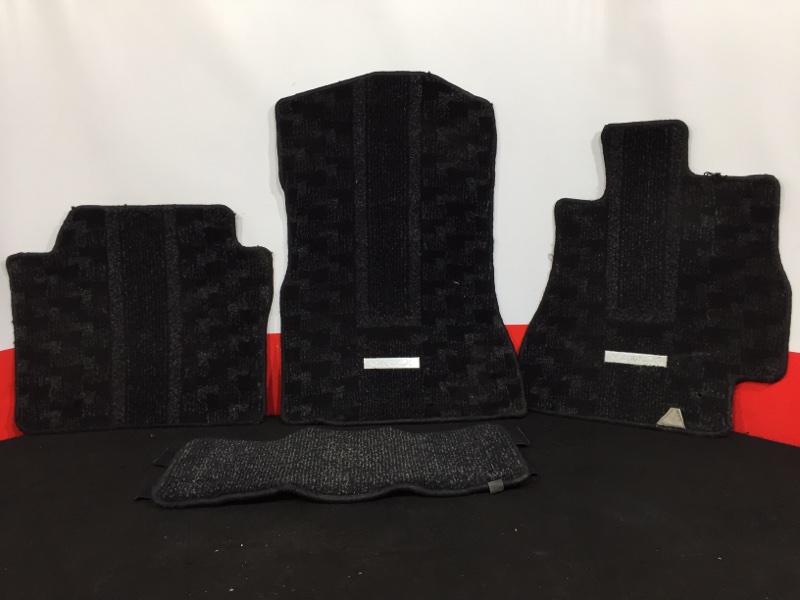 Коврик Toyota Mark X GRX121 3GR-FSE 2005 Комплект из 4 шт. (не хватает заднего), текстильные (б/у)