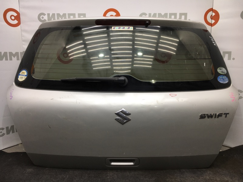 Дверь багажника Suzuki Swift ZD11S M13A Есть вмятины (см. фото). (б/у)