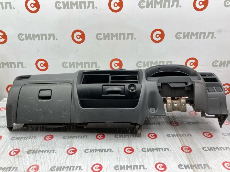 Торпедо Nissan Vanette SK22 (+19.05.20) Серая. Бардачок. (б/у)