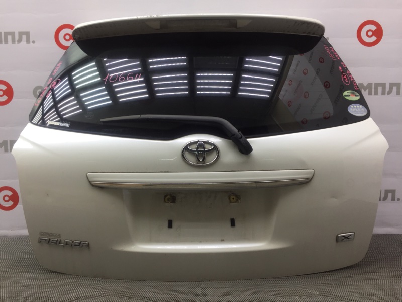Дверь багажника Toyota Corolla Fielder NZE141 1NZ 2009 106611 (б/у)