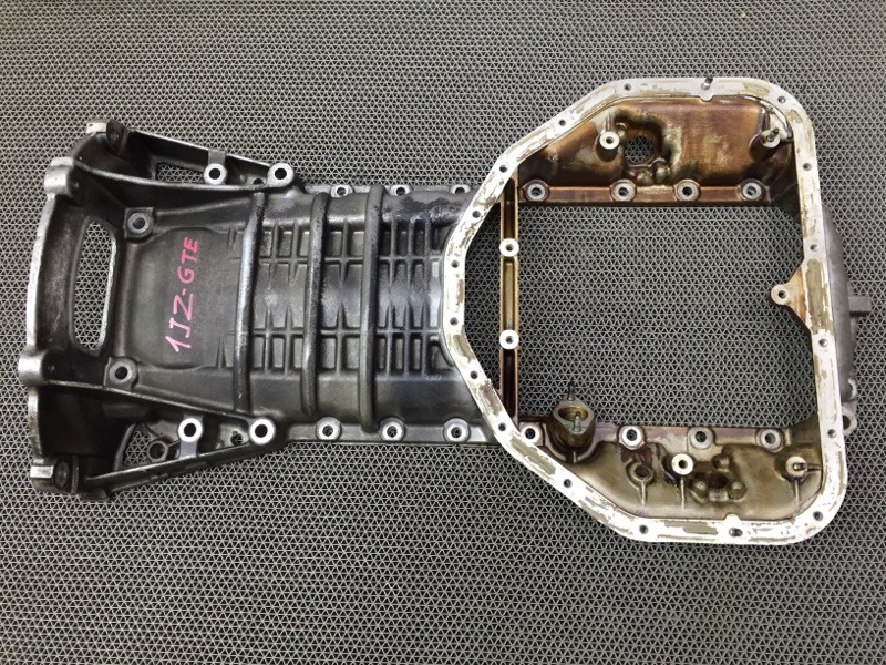Поддон Toyota Mark Ii JZX110 1JZGTE 2002 Полуподдон, верхний. (б/у)