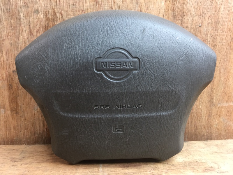 Подушка безопасности Nissan March K11 CG10DE 1999 В руль. Без заряда. (б/у)