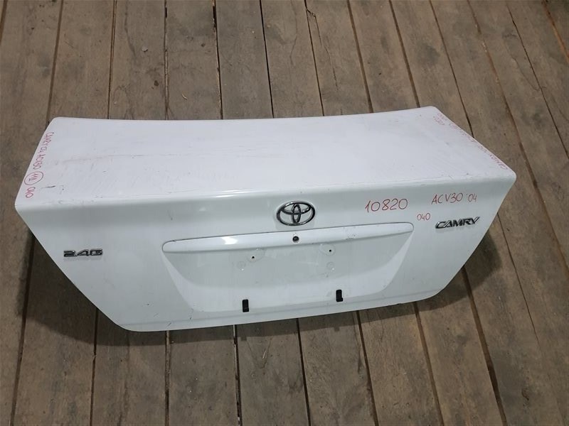 Крышка багажника Toyota Camry ACV30 2AZ 2004 10820 (б/у)