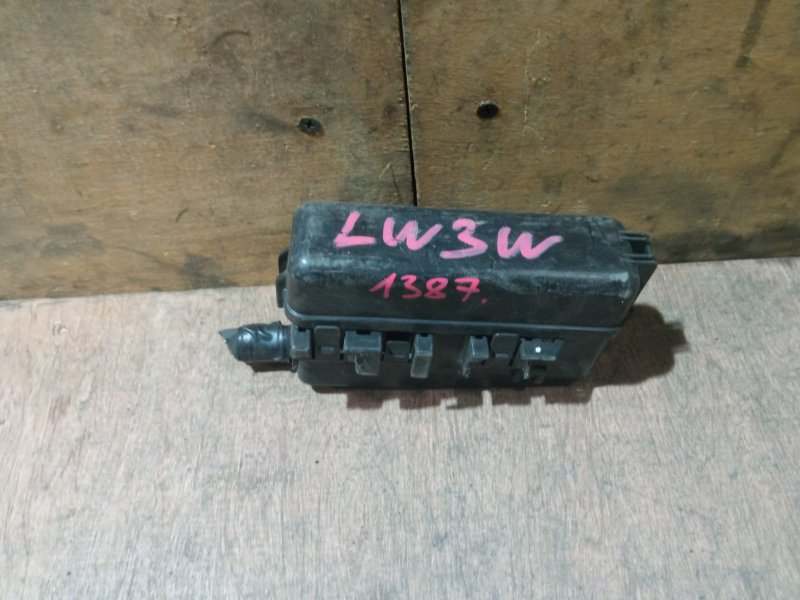 Блок реле Mazda Mpv LW3W L3 2002 1387 (б/у)