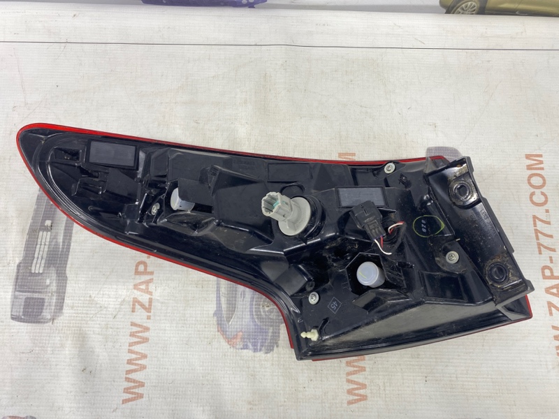 Фонарь задний правый QASHQAI 2