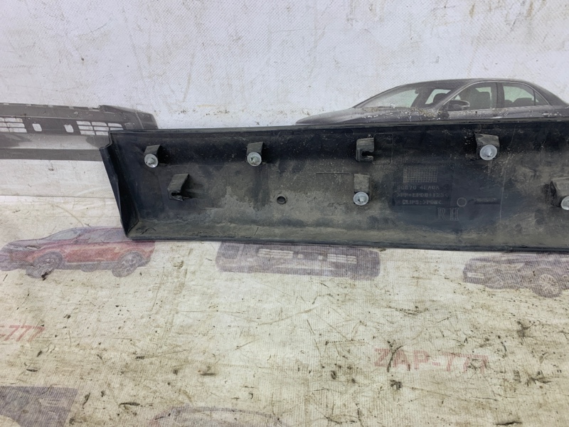 Накладка двери передняя правая QASHQAI J11