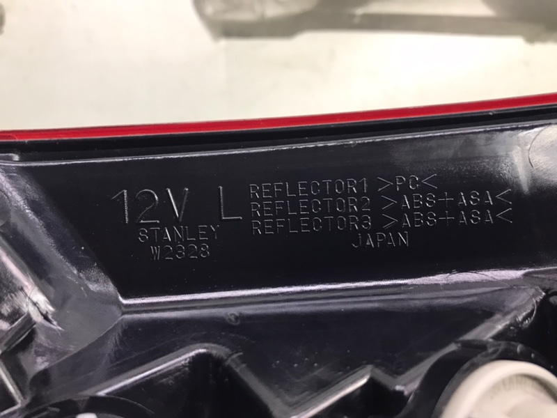 Фонарь задний левый Q70