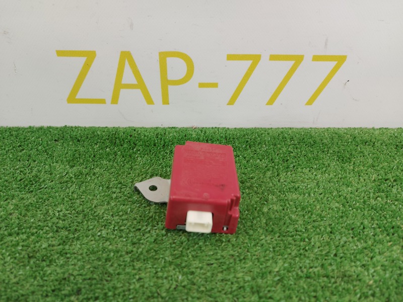 Блок управления TOYOTA VENZA 1 2.7 897600T010 контрактная