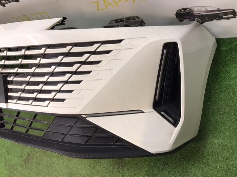 Бампер передний Lamore